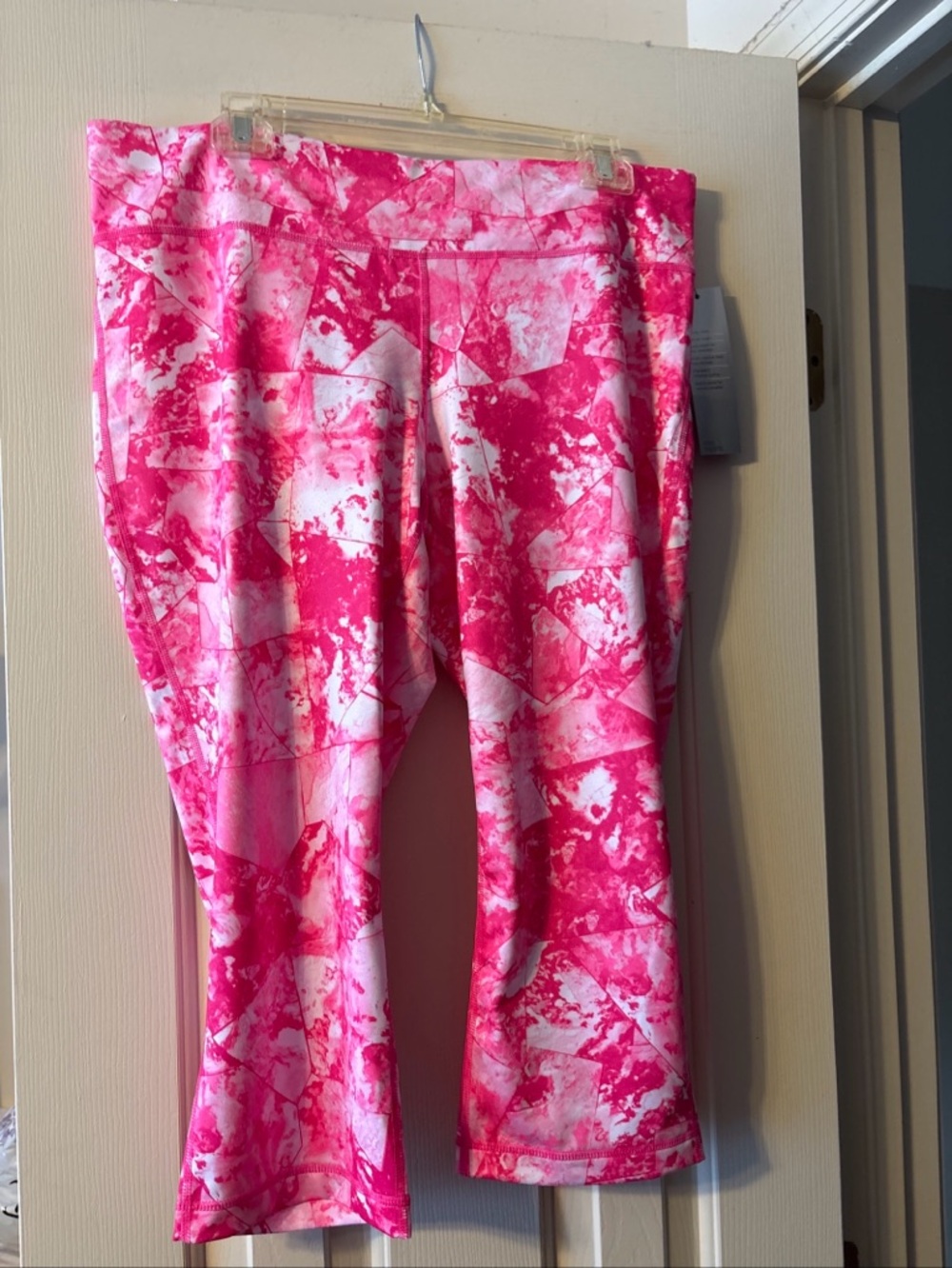 Ideology Pink and White Capri Workout Pants Size XL NWT